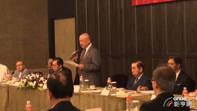 林伯豐:深澳電廠停建是正確方向 油價凍漲為選舉考量 明年漲幅恐更大
