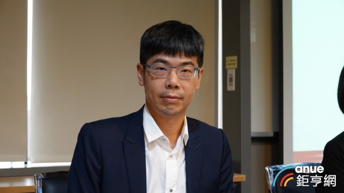 cover image of news article