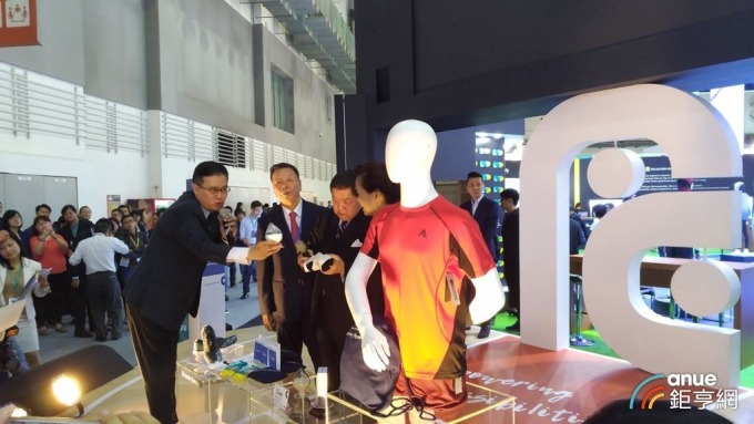 〈台北紡織展〉遠東新力拓循環經濟 織物回收製程2021年量產成新動能