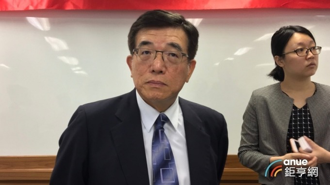 熱門股—蘋果新機轉單可期 鎧勝-KY周漲逾2成