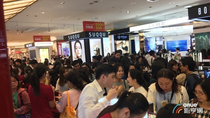 內需買氣疲 9月零售營業額年增率 仍不及18年來平均值