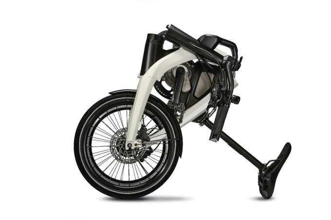 通用汽車明年欲推出的折疊式電動腳踏車 （來源：GM）