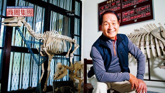 「退休12年其實可以不管了,但我還是覺得有責任,」賴秀穗說,口蹄疫失守是最大遺憾,如今豬瘟來襲,他不能不理。(攝影者.郭涵羚)