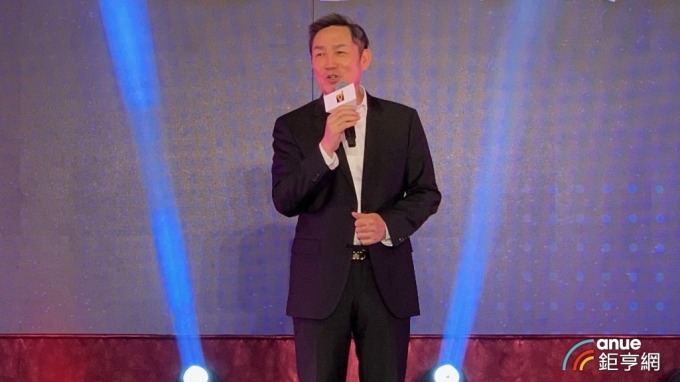 cover image of news article