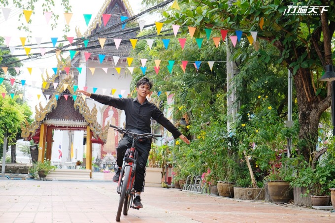 花了5年才規劃出這條自行車深度小巷旅遊路線的Wat，要帶大家用最舒服的速度旅遊曼谷。