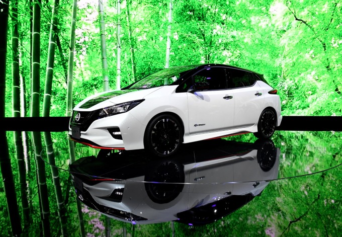 NISSAN 在歐洲的暢銷電動車 LEAF (圖: AFP)