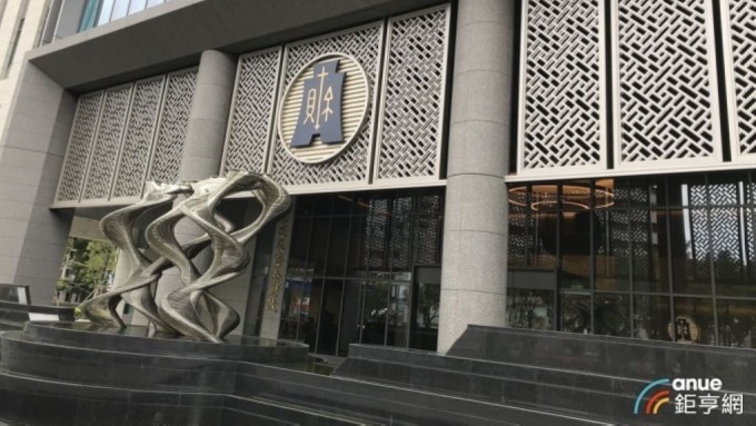 無懼貿易戰干擾 半導體前5月出口額唯一逆勢成長 創同期新高