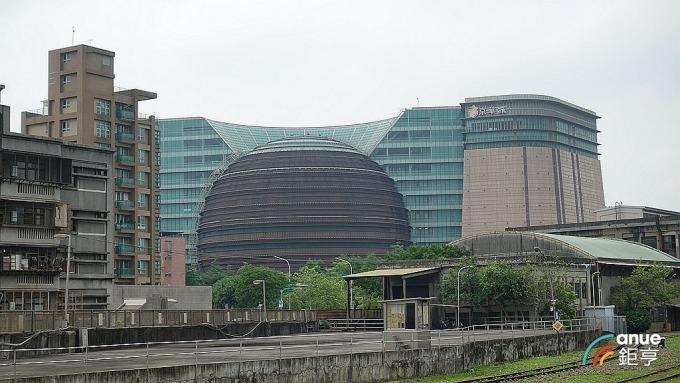 台北市京華城土地及建物標售案今天三度流標。(鉅亨網記者張欽發攝)