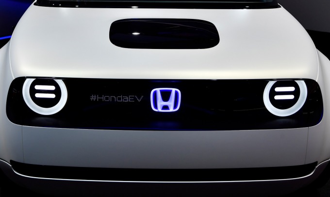 〈巨亨看世界〉HONDA 眼中的终极环保车。(图片:AFP)