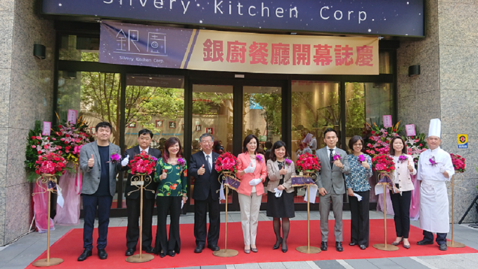 新壽打造樂齡住宅 引進銀廚餐廳提供長者友善用餐環境