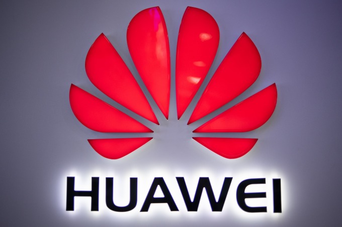 华为鸿蒙 OS 问世,将削弱谷歌 Android 主导地位?(图片:AFP)