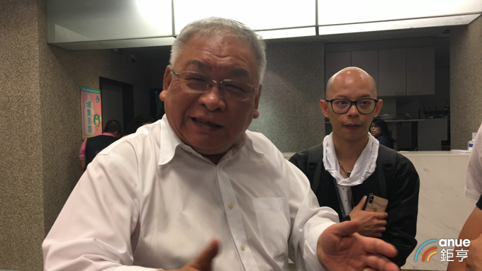 二大連鎖KTV合併案遭公平會喊卡 錢櫃股價重跌近20%