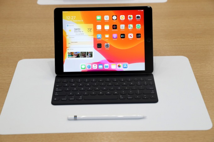 新款 iPad 兼容蘋果智慧鍵盤和 Apple Pencil (圖片:AFP)