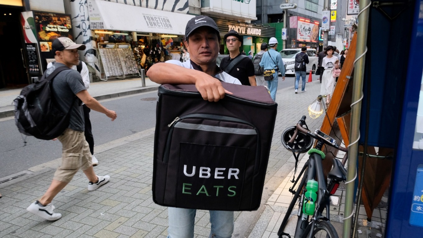 外送員僱傭爭議未表態Uber Eats：加速研擬增加商業保險 Anue鉅亨 