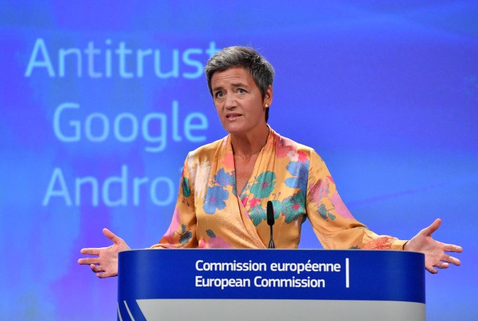 歐盟反壟斷調查專員 Margrethe Vestager 正著手調查蘋果行動支付 (圖片: AFP)