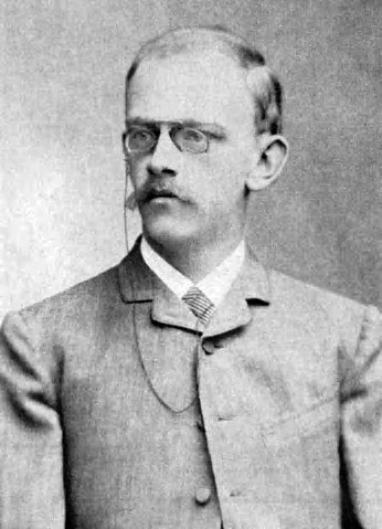 大衛·希爾伯特(David Hilbert ，1862~1943年），德國數學家，19 世紀和 20 世紀初最具影響力的數學家之一，建議愛因斯坦以變分方法和最小作用量原理，推導完整的重力方程式。 圖片來源│維基百科