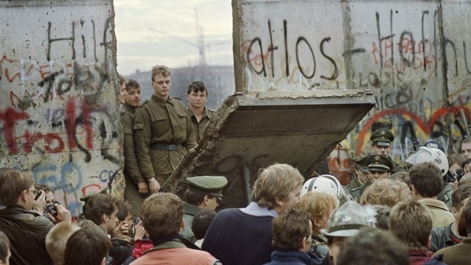 柏林圍牆倒塌30年(圖:AFP)
