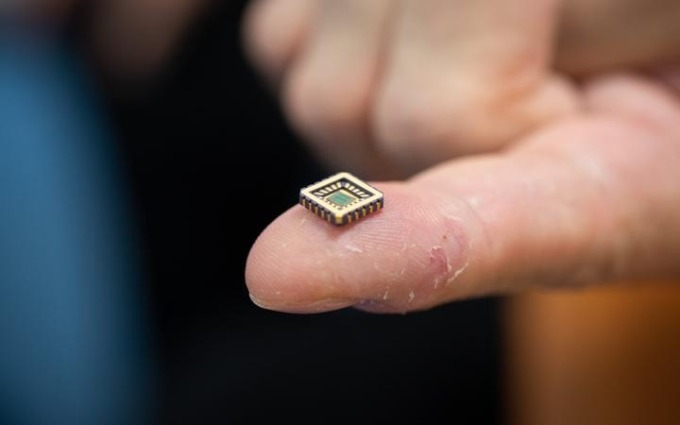 矽微晶片(圖片:巴斯大學)