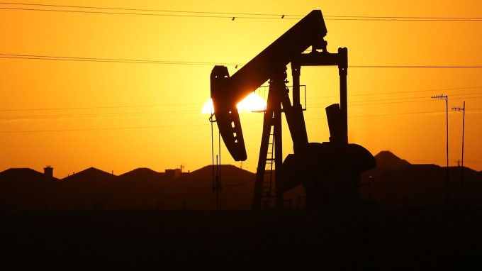 能源盤後—市場衡量需求預期 原油下跌 但脫離盤中低點（圖片：AFP）