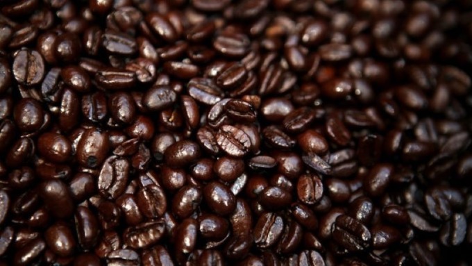 減產影響 國際咖啡豆價格持續上漲 (圖片:AFP)