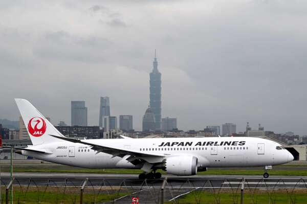 日本航空業受肺炎重創 求助政府 2 兆日圓無擔保借貸 (圖片:AFP)