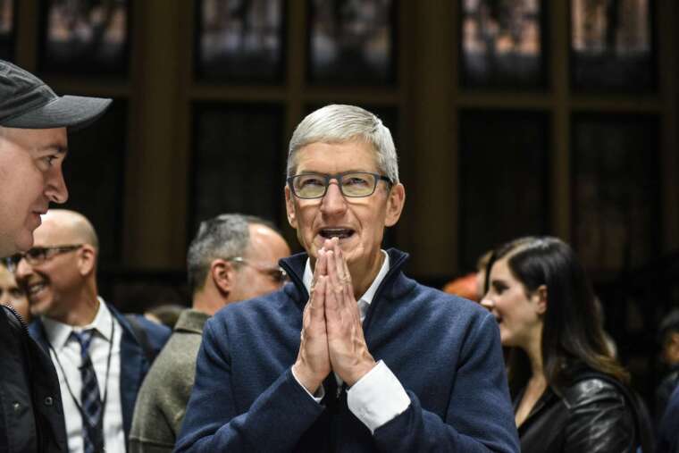 Apple's latest earnings and EPS are beyond Wall Street's expectations. (Photo: AFP)