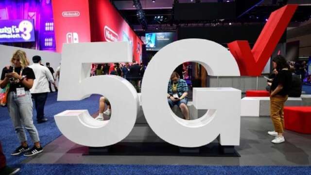 電動車、人工智慧、機器人等新技術發展都必須仰賴 5G,預期5G相關產業將持續吸引資金進駐。(圖:AFP)