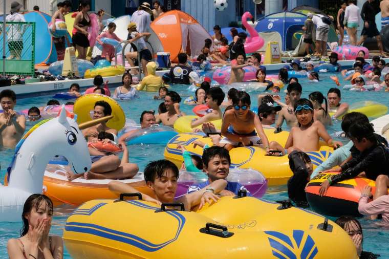 東京豐島園的水上樂園 (圖片:AFP)