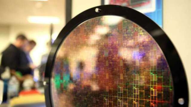 美光賽靈思神助攻 晶片股創網路泡沫以來最佳季表現 (圖片:AFP)