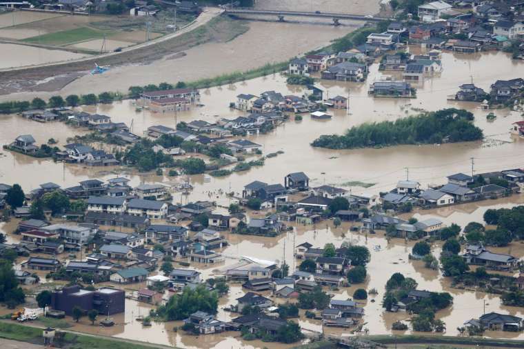 日本近期在九州等地發生嚴重的致災性豪雨 (圖片:AFP)