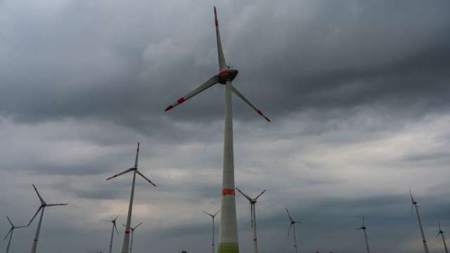 歐美傾力推動綠能政策,亞太風電建置可望加速,世紀鋼迎商機。(圖:AFP)