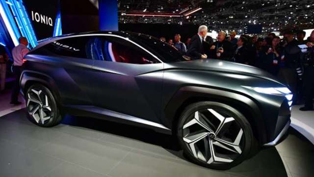 現代汽車宣布新品牌IONIQ 4年3款搶進電動車市(圖:AFP)