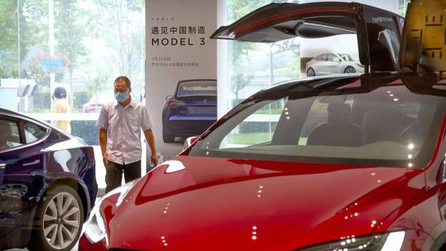 特斯拉無鈷電池版Model 3傳將亮相 售價低10% (圖:AFP)