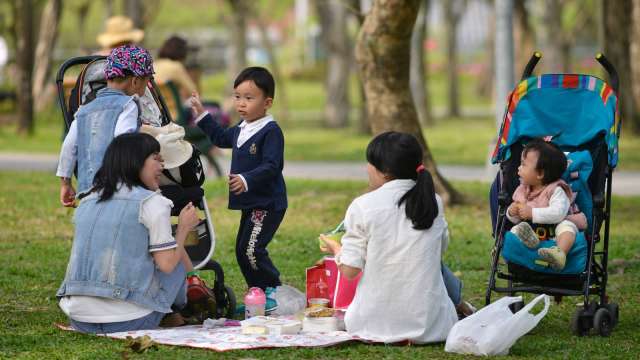 【林嘉焜專欄】保險與稅07：幫子女投保醫療險 當心國稅局上門 | Anue鉅亨 - 鉅亨新視界