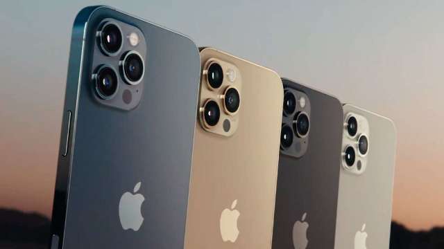 iPhone 12 Pro Max 成為目前該系列的熱賣旗艦機。(圖片：蘋果)