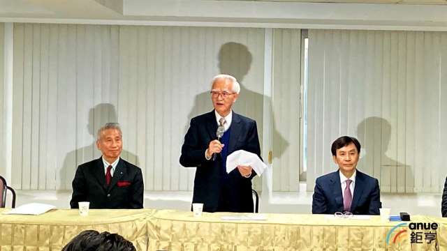 由左至右為三圓建設董事長王光祥、大同新任董事長盧明光、新任總經理鍾依文。(鉅亨網記者劉韋廷攝)