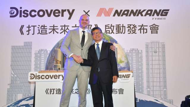 南港世界明珠受Discovery頻道邀約拍攝住宅工程。(圖：南港輪胎提供)