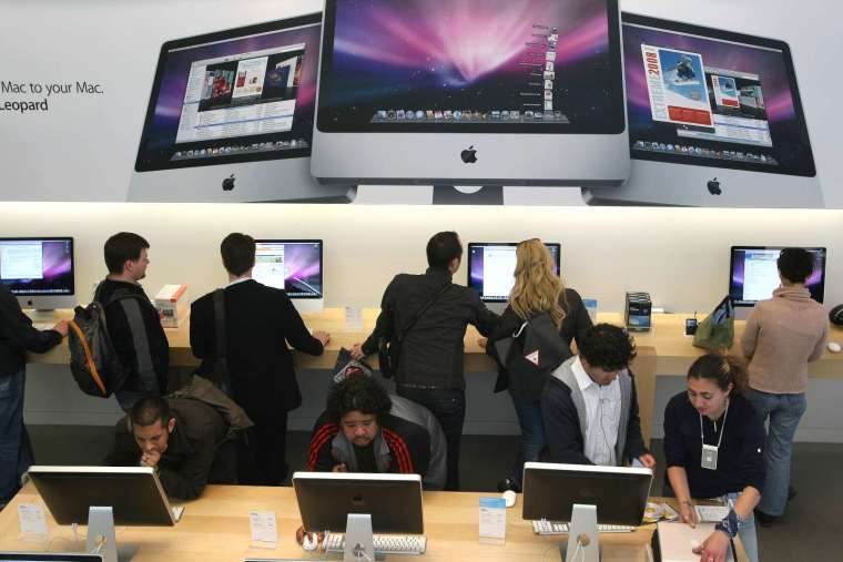 蘋果近十年來未有更新的 iMac 桌上型電腦將在今年推出新款 (圖片:AFP)