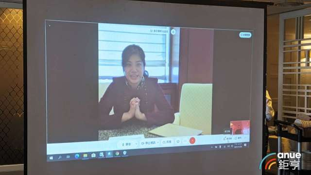 新光金總經理吳欣儒透過視訊向媒體拜年。(鉅亨網記者陳蕙綾攝)