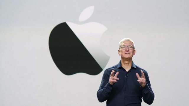 臉書批蘋果iOS 14隱私新規違反市場競爭 庫克親上火線回敬 (圖:AFP)