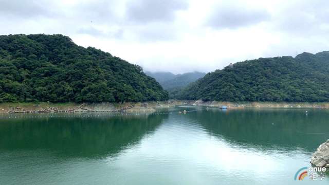 台積電啟動水車載水，王美花：做好最壞打算、廠商需用最大力氣節水。(鉅亨網資料照)