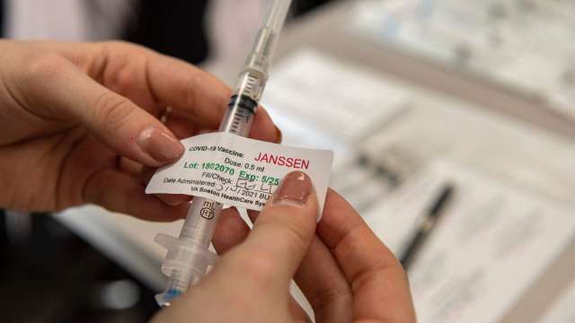國產疫苗年底產能上看1.2億劑 國衛院申請建疫苗二廠。(圖：AFP)
