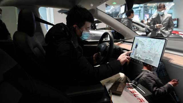 特斯拉車內監控為發展自駕技術？ 消費者調查：有侵害隱私疑慮(圖片：AFP)