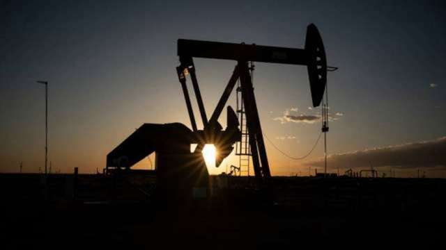 蘇伊士運河堵塞落幕 市場靜待本周OPEC+會議 原油收跌（圖：AFP）