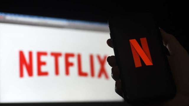 Netflix訂閱成長遜色 重挫7% 分析師忙下調目標價 但仍大喊買進 (圖片:AFP)