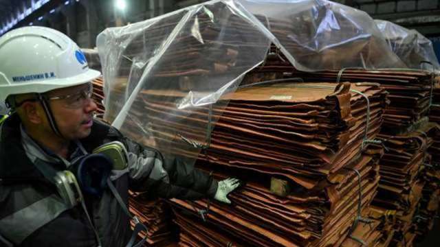 智利下議院通過漸進式銅銷售稅率法案 恐阻礙礦商擴產推高銅價（圖：AFP）