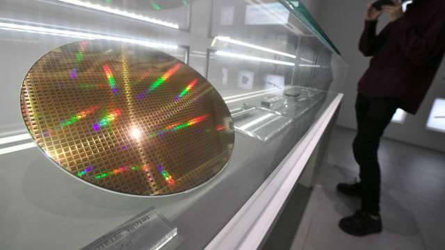 台勝科預期，2023年12吋矽晶圓將供不應求。(圖：AFP)