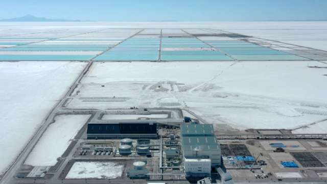 受惠電動車市需求 未來10年全球鋰產量預期大幅成長(圖片:AFP)