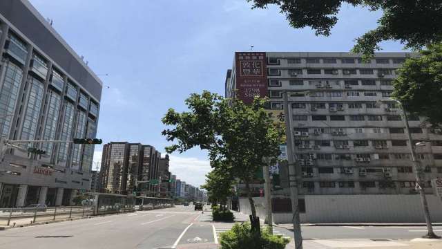 皇翔建設以8.5億標下微風南京對面232坪地上權標案。(鉅亨網記者張欽發攝)