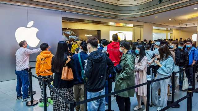 大摩喊加碼:蘋果財報將優於華爾街預期 趁9月新機上市前快追 (圖片:AFP)